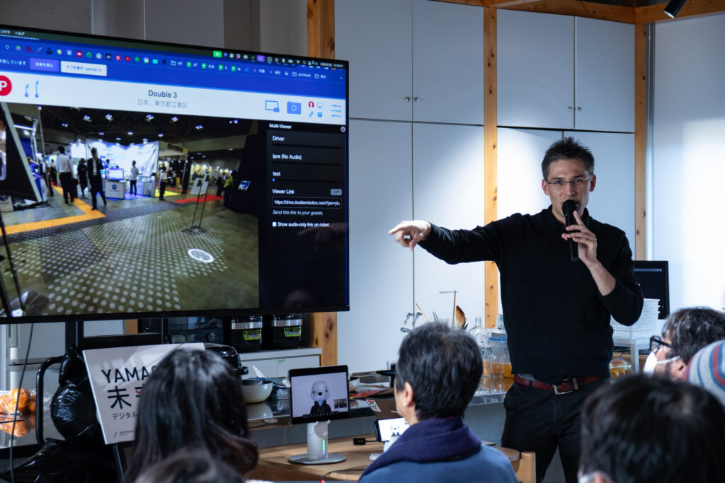 クリストファーズ・クリス 氏による講演